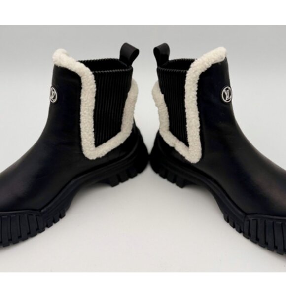 EUC-Louis Vuitton Black Shearling-Lined Chelsea Ankle Boot - 39/8.5 - Picture 6 of 12